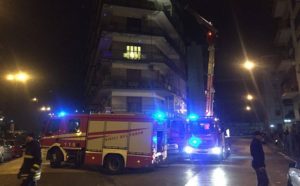 fuorigrotta_incendio_casa_vigili_del_fuoco_ildesk