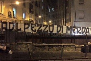 delaurentiis_striscione_piazza_municipio1_ildesk