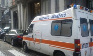 ilmattino_ambulanza_protesta_licenziati_ildesk