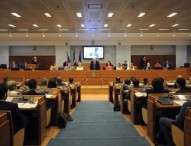 Consiglio regionale, respinta mozione di sfiducia contro De Luca