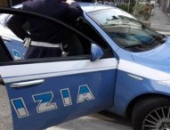 Marcianise, dà in escandescenze e danneggia 4 ambulanze con un palo di ferro: arrestato