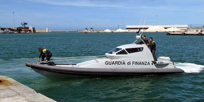 Cadavere di un 61enne nel mare di Mergellina, è giallo