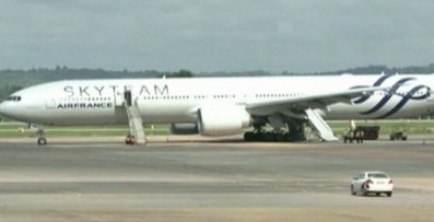 Bomba su aereo Air France, atterraggio d’emergenza in Kenya