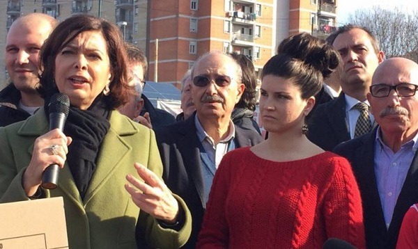 Scampia e Terra dei fuochi, da Boldrini le ennesime promesse di Stato – Video
