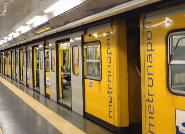Metro Napoli, l’opposizione contro il vicesindaco Panini: “E’ incapace. Chieda scusa ai cittadini”