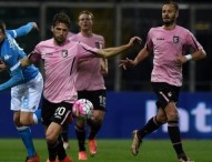 Palermo castigato da Higuain, il Napoli non molla la Juventus