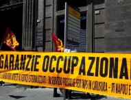Inps Campania, si incatenano 70 addetti alle pulizie a rischio licenziamento