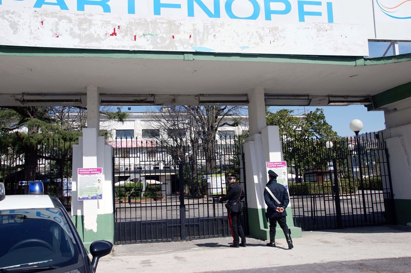 Giro di scommesse clandestine all’ippodromo di Agnano, denunciati 8 allibratori