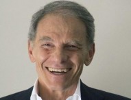 Accuse al veleno di Lettieri: “Al Comune liste di proscrizione per far votare de Magistris”