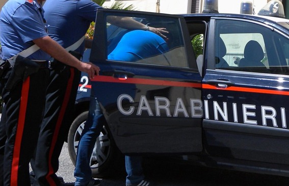 Macerata Campania: in casa pistola con matricola abrasa, arrestato