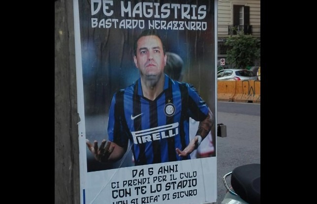 Manifesti ultrà contro de Magistris: “Ci prendi per il culo, non rifarai mai lo stadio”