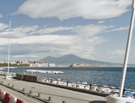 Napoli, donna bastonata in strada: 85enne di Posillipo denunciato per tentato omicidio