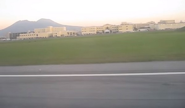 Aeroporto Capodichino: investito da auto su pista, ferito operaio 22enne di Mugnano