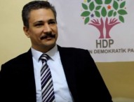 Turchia, arrestato leader curdo in partenza per Napoli: “Veniva per denunciare dittatura di Erdogan”