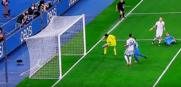 Dinamo Kiev-Napoli 1-2 al 45′: doppio Milik, due zuccate ribaltano la gara