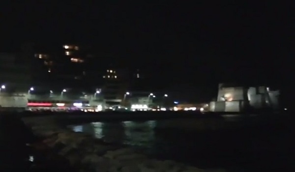 Napoli, rissa e aggressione a ragazzino sul lungomare: denunciati 3 minori coi coltelli
