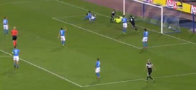 Napoli-Besiktas 1-2 al 45′: ancora errori, azzurri costretti a inseguire