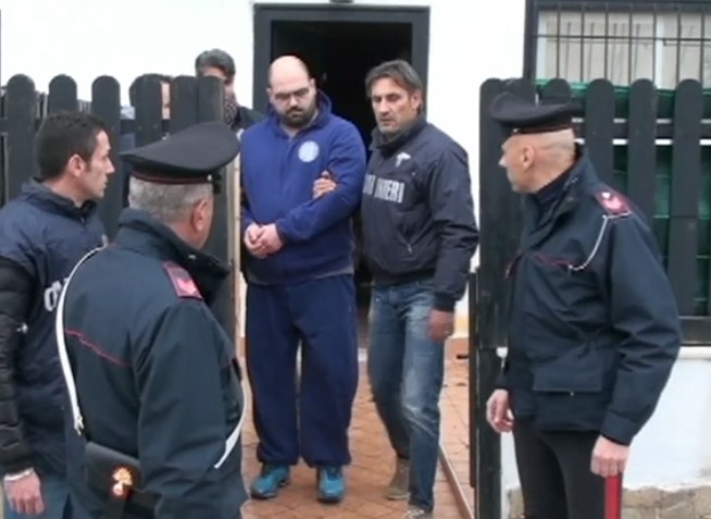 Camorra, preso il figlio latitante del boss D’Ausilio: era reggente del clan