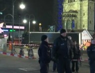 Attacco a Berlino, voci su ragazza italiana dispersa. Dubbi sul fermato: “Autore strage forse ancora libero e armato”