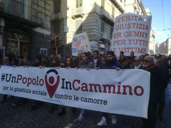 Napoli, marcia contro la camorra al centro: “Ancora morti, nessuna risposta da istituzioni”