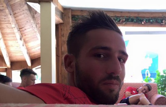 Napoli, De Laurentiis ufficializza Pavoletti. E lui scrive lettera d’addio ai tifosi genoani