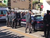 Napoli, agguato a Soccavo: 20enne ucciso in mezzo alla folla