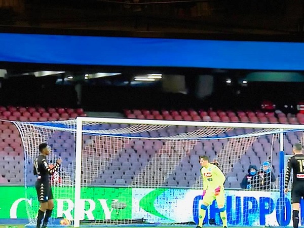 Napoli-Spezia 1-1 al 45′: lampo Zielinski, ma un napoletano beffa gli azzurri