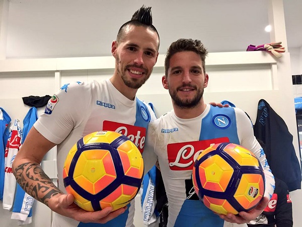 Napoli settebellezze col Bologna, è cappotto con Hamsik e Mertens super