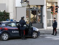 Napoli, ristorante rapinato in via Manzoni: 20enne bloccato dal cuoco e arrestato