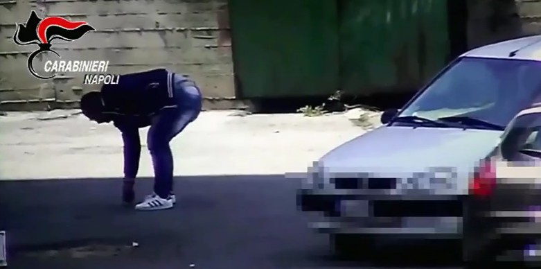 Napoli, furti auto con “cavallo di ritorno”: 29 arresti, molte vittime indagate per favoreggiamento