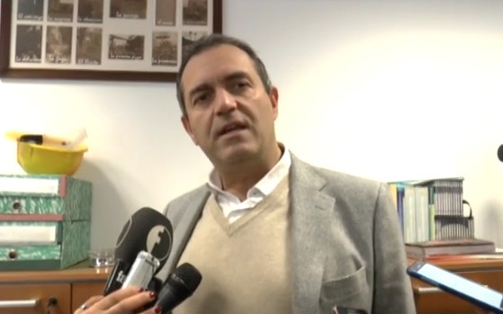 Caos case popolari, de Magistris promette tolleranza zero per gli illegali: “Ci sono agitatori”