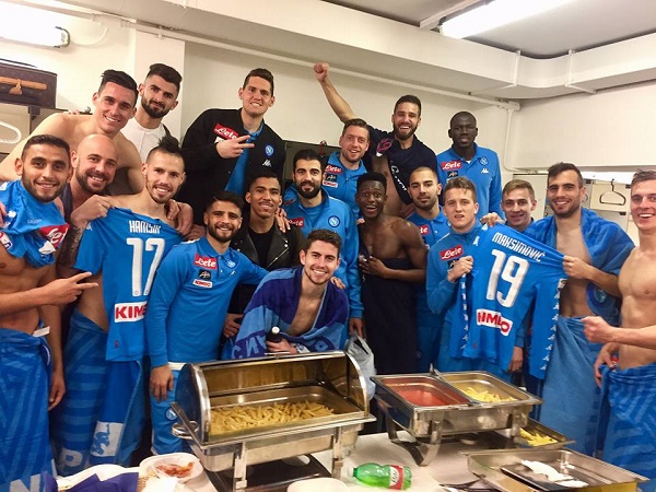 Chievo-Napoli, il post di Reina risponde a De Laurentiis: “Grande gruppo, grande vittoria”