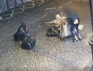 Pompei, rovesciano immondizia in strada per gioco e si filmano: identificati 4 studenti