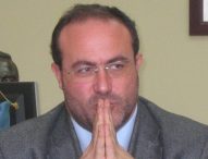 Marcianise, l’ex sindaco Fecondo accusato di legami con il clan: perquisizione in Comune