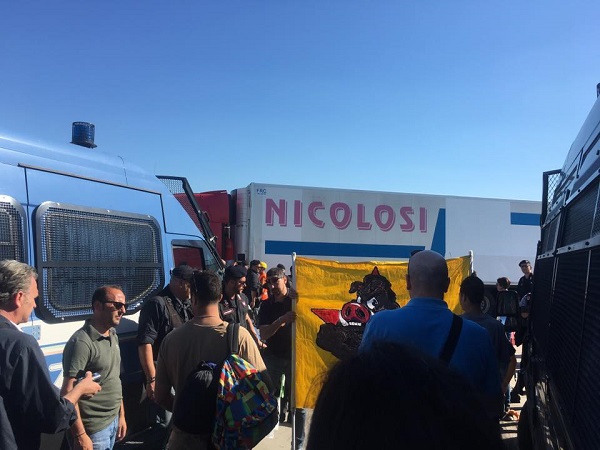Corteo “No G7” Taormina, bloccati e perquisiti per 2 ore attivisti napoletani