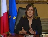 “Boschi chiese a Unicredit di comprare Banca Etruria”: libro di De Bortoli scatena bufera