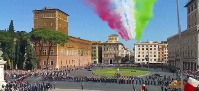 Festa della repubblica, 4.000 in parata tra retorica patriottarda e frecce tricolori