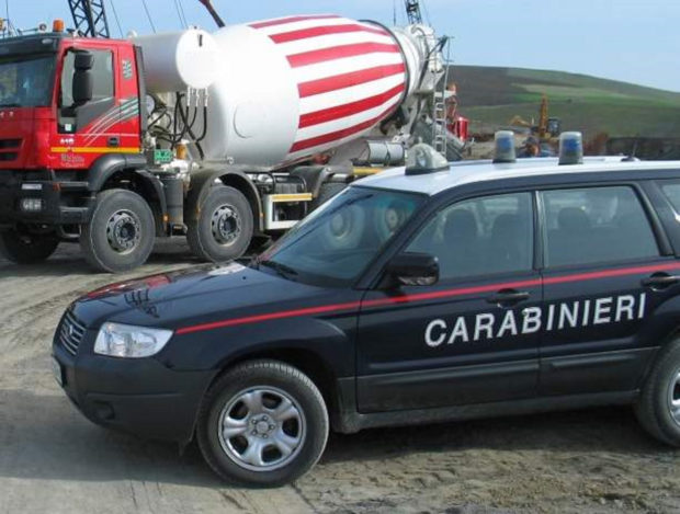 Avellino, sfruttamento e lavoro nero nei cantieri, blitz dei carabinieri: denunciati 11 imprenditori
