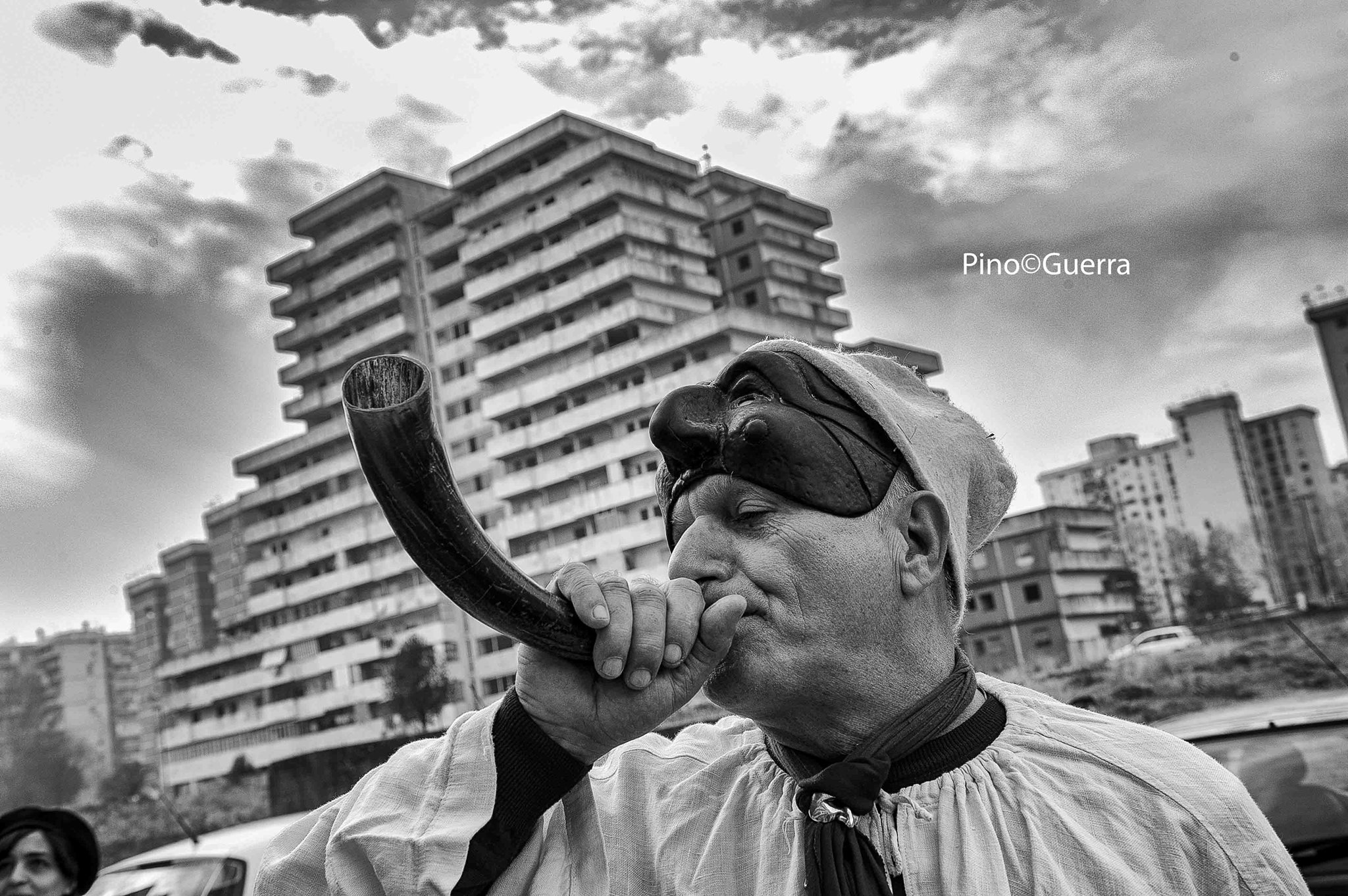 A Scampia sarà presentato “La Voce degli Occhi”, storia e immagini di lotte per il diritto alla dignità