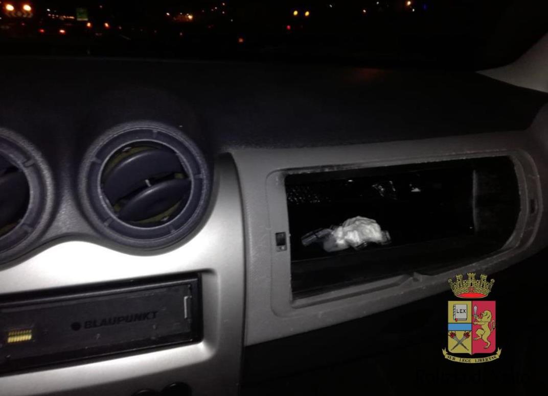 Napoli, detenuto in semilibertà spacciava cocaina. In manette