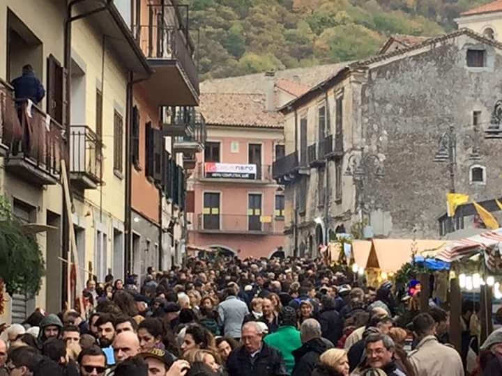 Montella, si festeggia la migliore castagna d’Italia