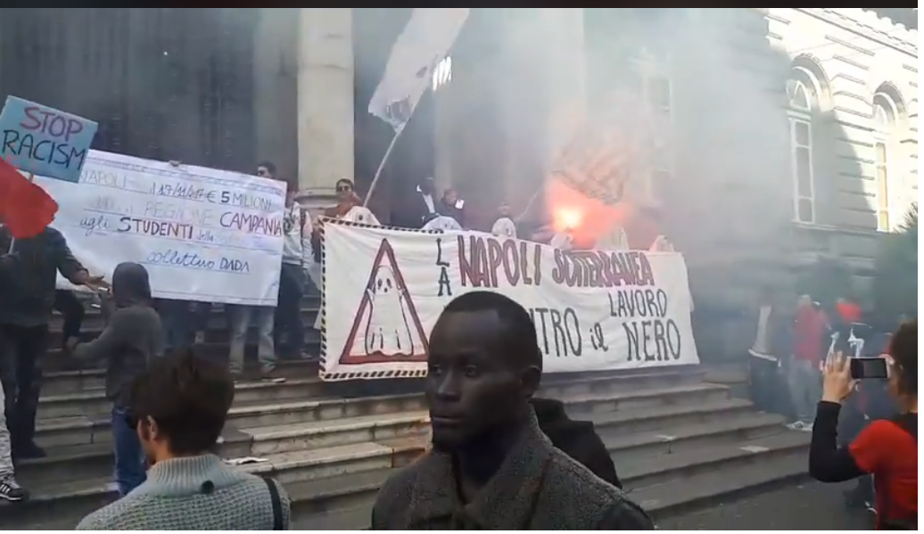 Napoli, 5 mila in piazza per riprendersi la vita e i diritti
