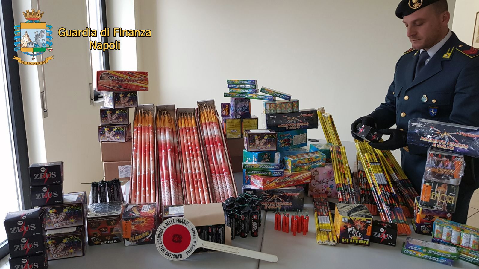 La Guardia di Finanza sequestra 500 chili di fuochi d’artificio
