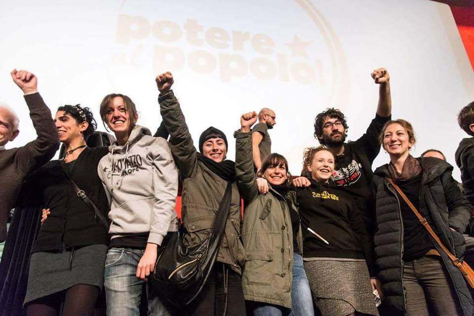 Napoli, Cinema Modernissimo: 800 “Capatoste” per la bella politica