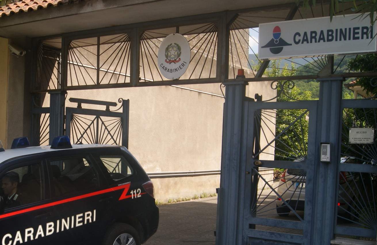 Quindici, Avellino: i carabinieri smascherano truffa assicurazioni