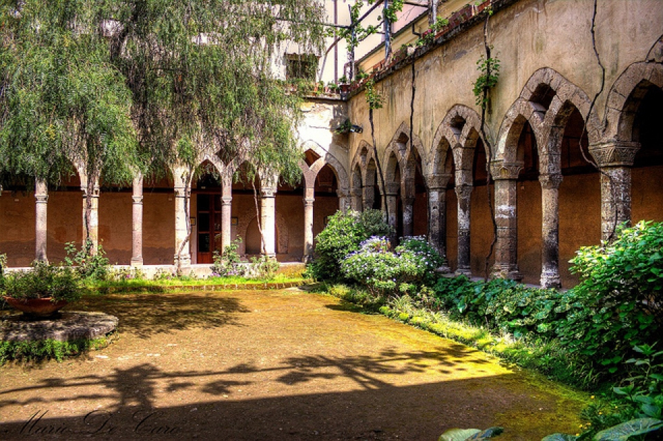Sorrento, il chiostro del Comune vietato ai matrimoni gay