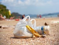 Napoli, ordinanza del sindaco: divieto uso della plastica da Pietrarsa a Bagnoli