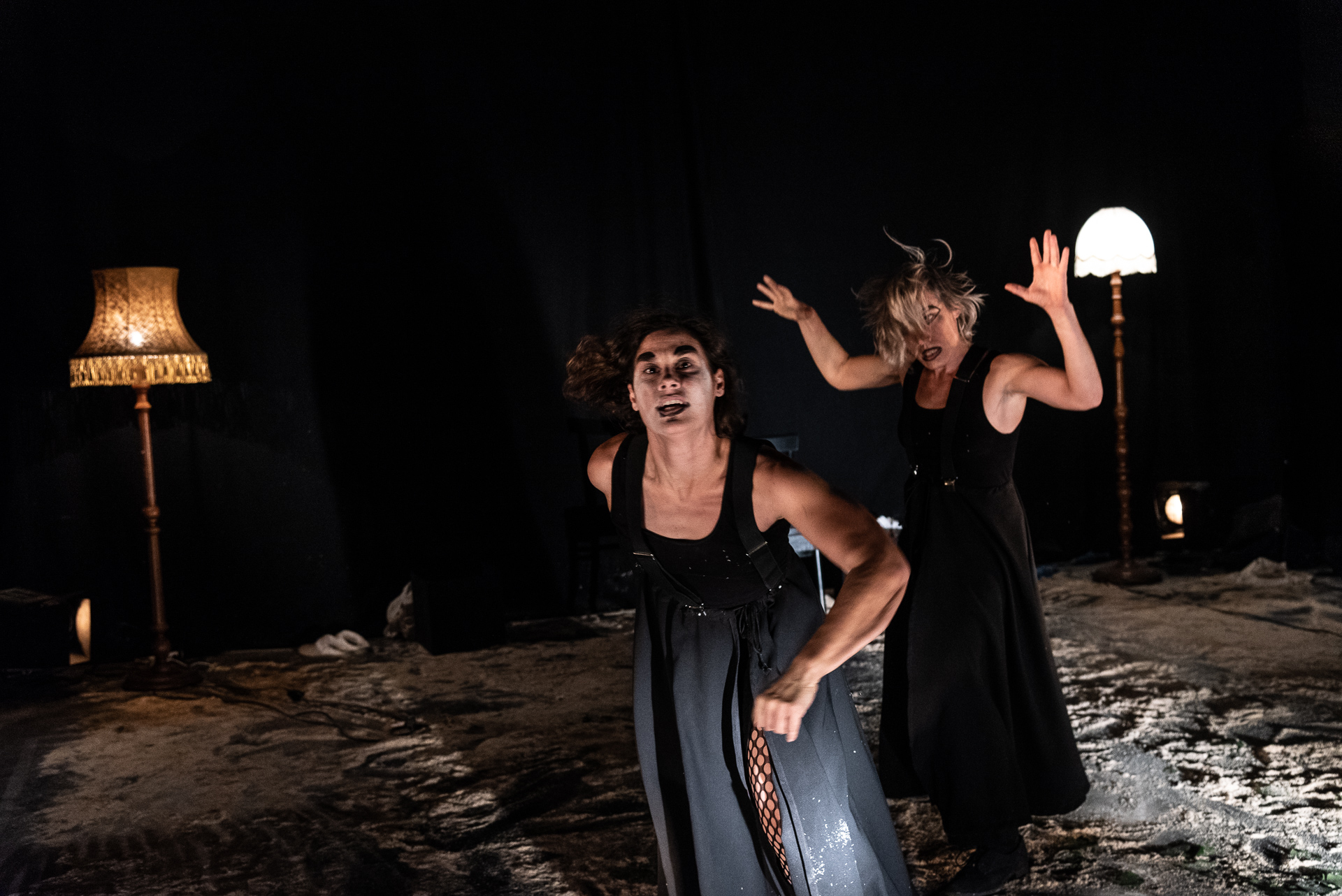Al Festival della Commedia dell’Arte, lo spettacolo “Dame la mano”