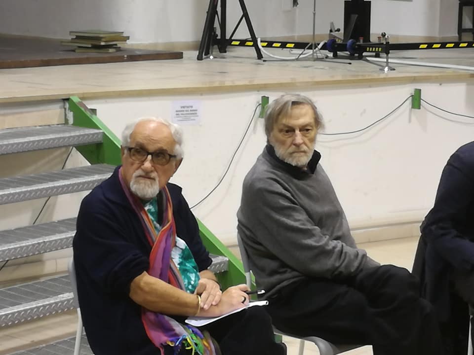 Gino Strada a Napoli: “Il vero nemico è la povertà”