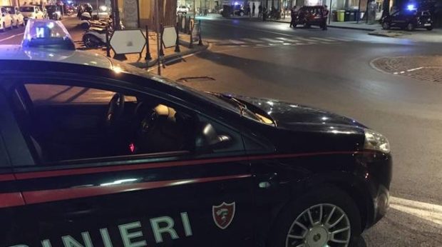Napoli, incensurato ferito a colpi d’arma da fuoco nel quartiere San Lorenzo